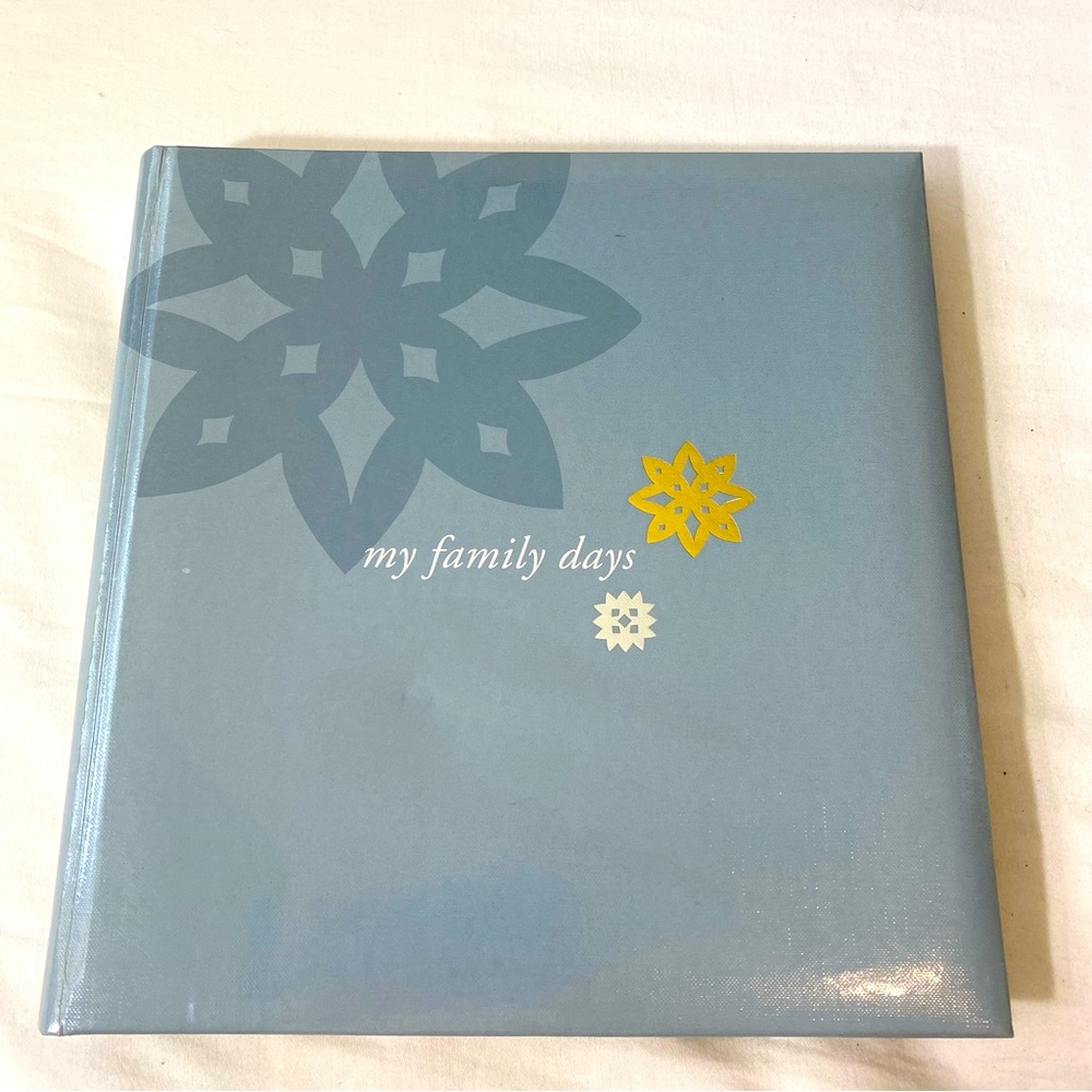 Lladro My Family Days Memories Book Scrapbook Album For the Lladro Collectors